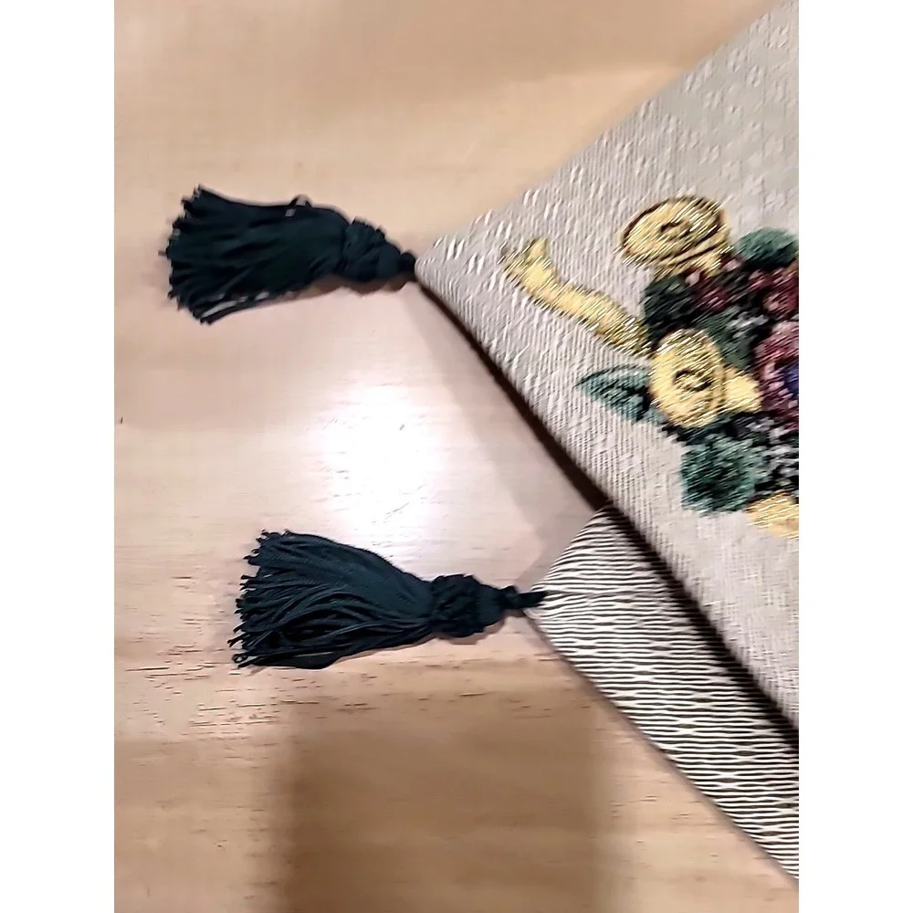 Christmas Angels w/Musical Instruments Tapestry Table Runner 13